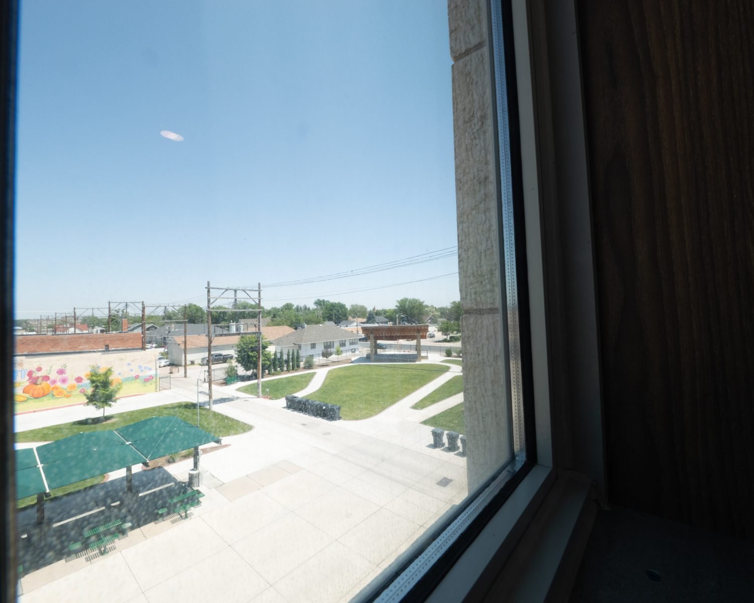 the-everett-suite-window-view-of-18th-street-plaza-powerhouse-on-broadway