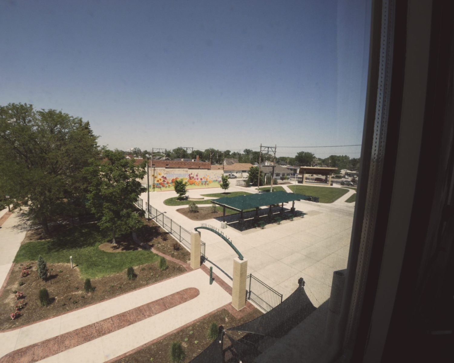 the-ford-suite-window-view-of-18th-street-plaza-downtown-scenic-overlook-powerhouse-on-broadway